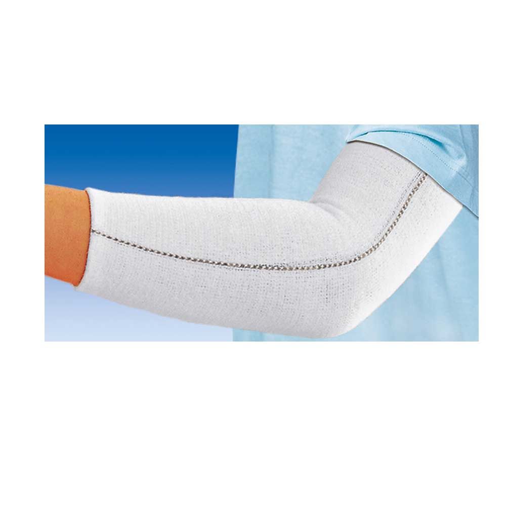 Schlauchverband Coverflex fast am Arm, weißer Schlauchverband mit Naht