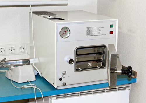Autoclave da banco per lo studio